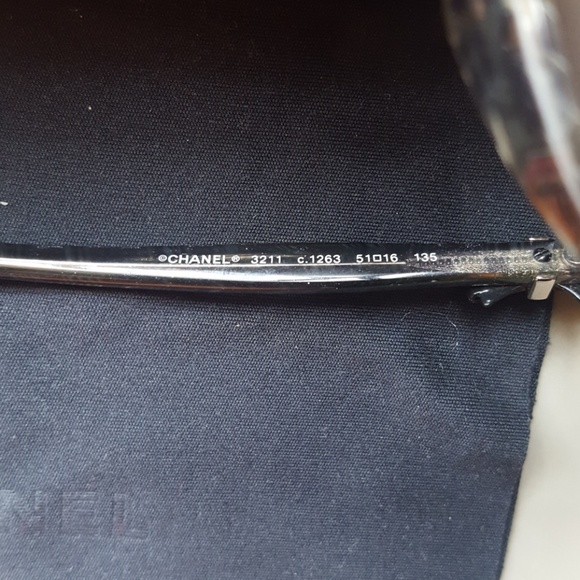 Chanel Gray Tweed Bow Eyeglasses With Original Case - Picture 6 of 8